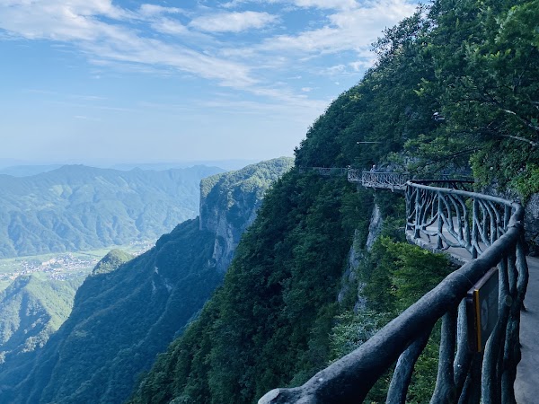 National Forest Pk of Tianmen Mountain 4