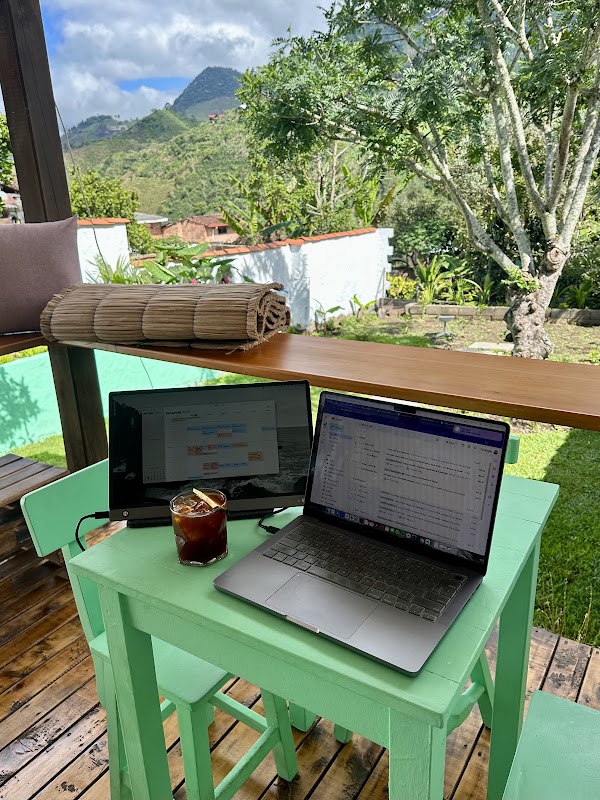 COLECTORES Café de jardín