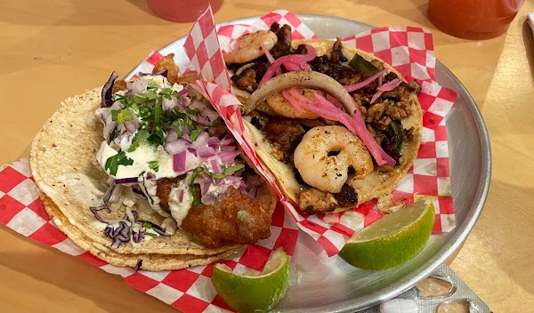 Seven Lives Tacos y Mariscos 5