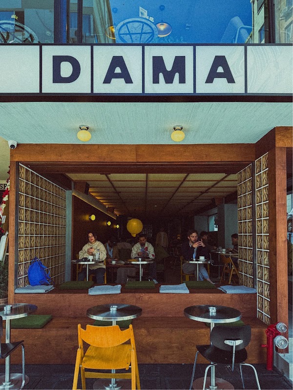 DAMA - “Cafe by day, HI-FI by night”