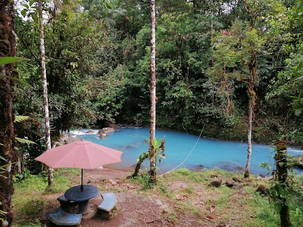 Poza Danta Piuri río celeste