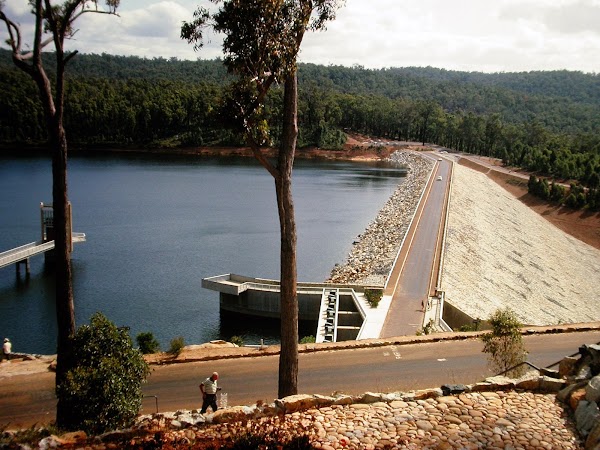 Serpentine Dam