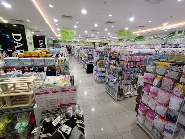 DAISO Komtar 2