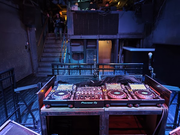 Circus Tokyo 1