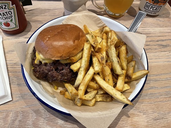 Honest Burgers Brewer St - Soho 4