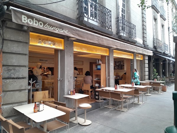 Bobo Burgers & Café (Roma Norte)