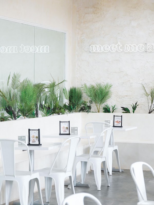 Melt Me Dessert & Coffee Space
