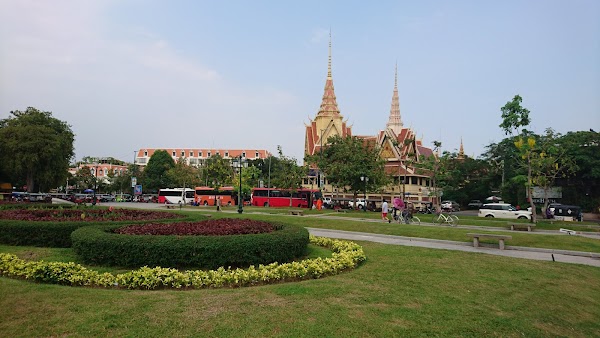 Wat Botum Park 3