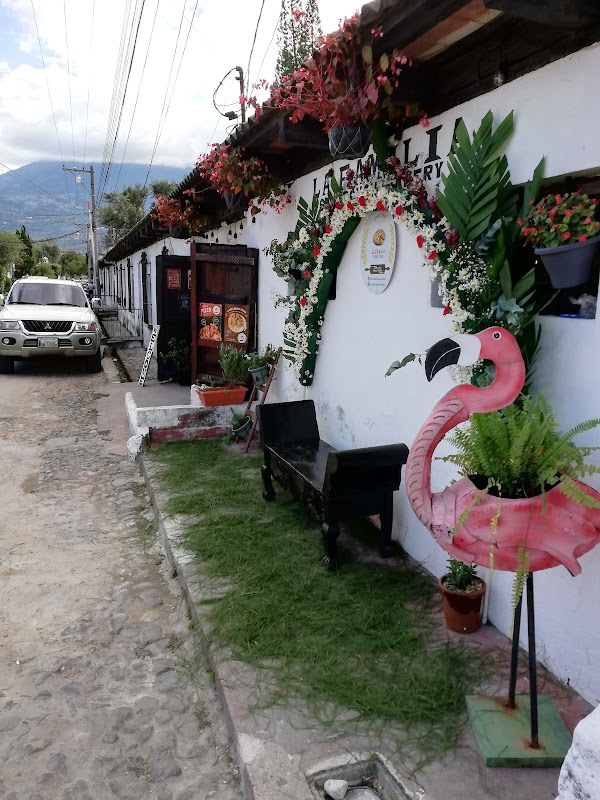 La Familia Pizzería y Tratoría