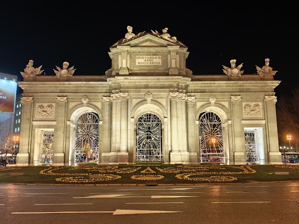 Puerta de Alcalá 2