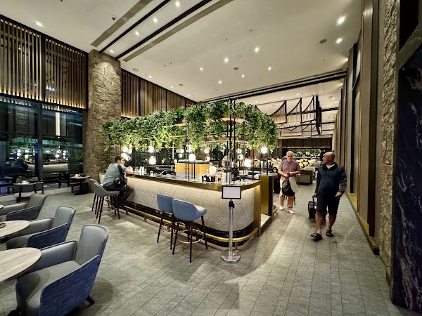 Saphire - Plaza Premium First & Lounge Jakarta (International Departures, Terminal 3) 4