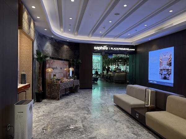 Saphire - Plaza Premium First & Lounge Jakarta (International Departures, Terminal 3) 3