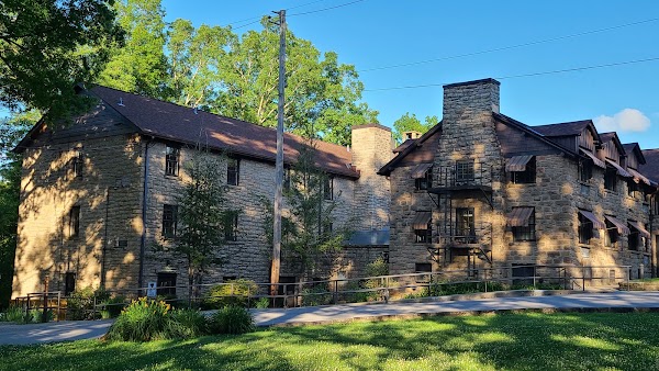 DuPont Lodge