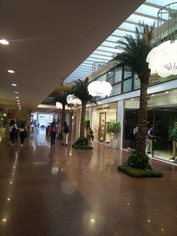 Galleria Cavour 4