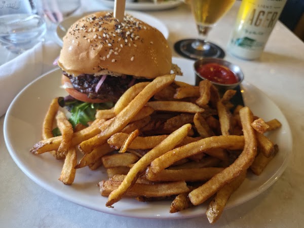 11th Post on Queen Restaurant 4