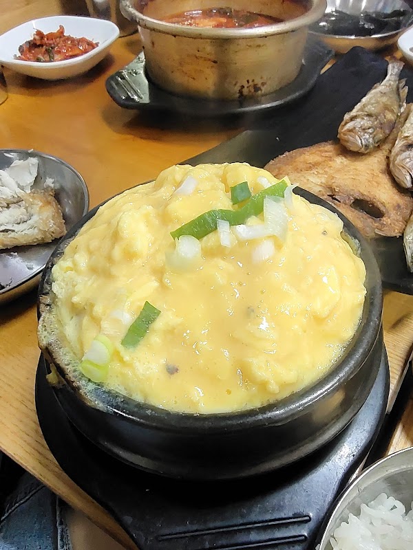 Namdaemun Market Galchi-jorim (Simmered Largehead Hairtail) Alley 2