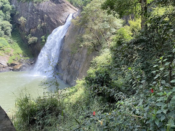 Dunhinda Waterfall 5