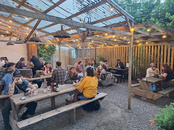 The Finch - Neighbourhood Bar 2