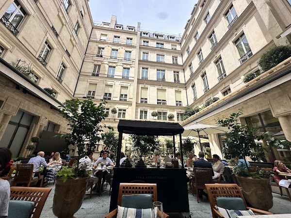 Café Jeanne - Park Hyatt Paris-Vendôme 3