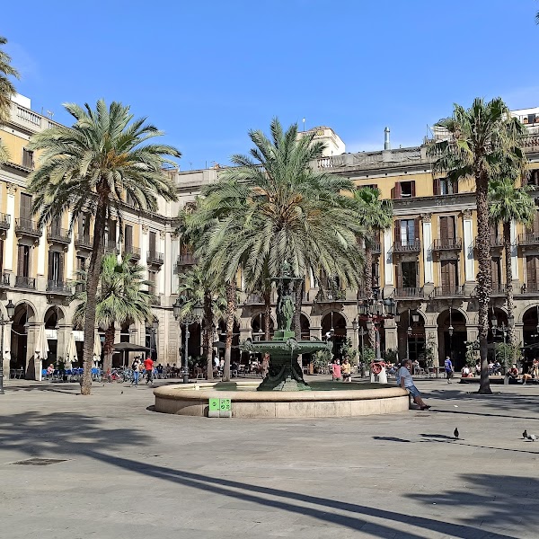 Plaça Reial 1