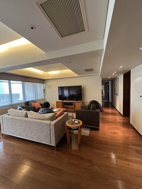 Shanghai Centre Serviced Apartment 4