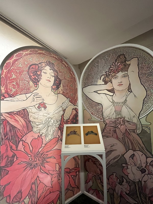 L'École des Arts Joailliers (Paris - Hôtel de Mercy-Argenteau) 3
