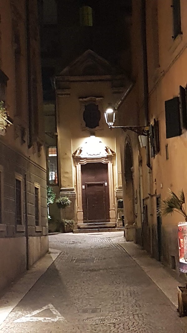 Porta Borsari 5