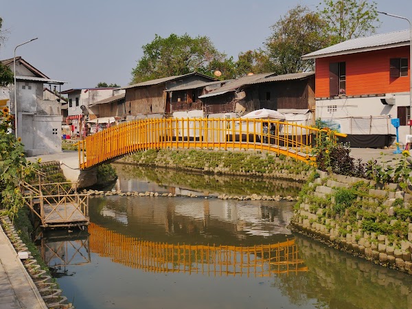 Mae Kha Canal