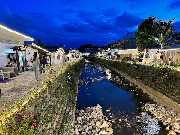 Mae Kha Canal 5