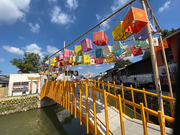 Mae Kha Canal 2