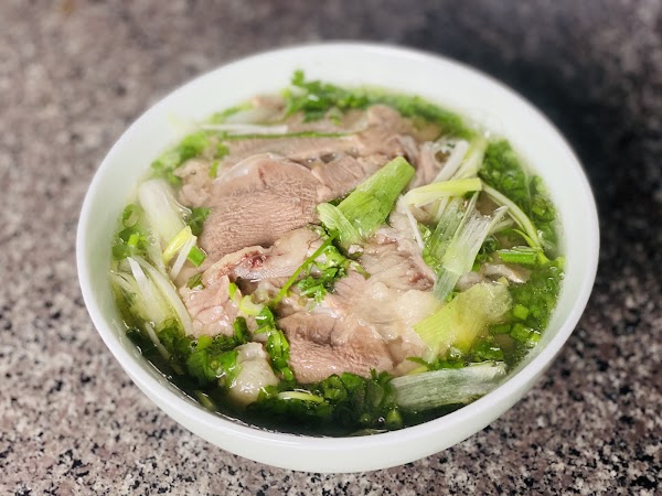 Cơm Linh - Vietnamese Restaurant 4