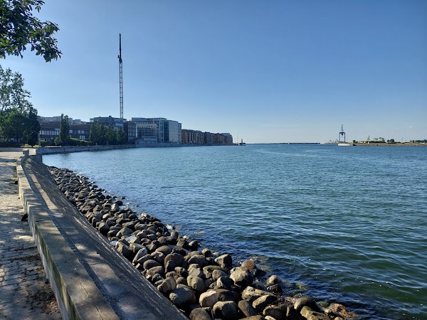 Malmo harbour lookout 5