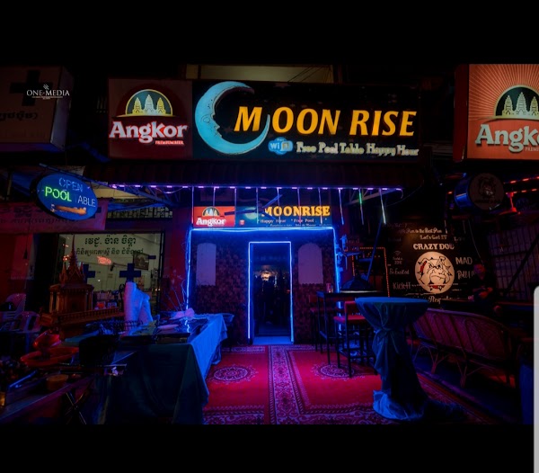 Moonrise 2
