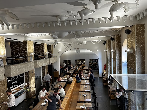 Vinohradský Parlament Restaurant 3