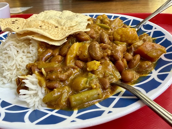 Crossways Vegetarian and Vegan Restaurant 4