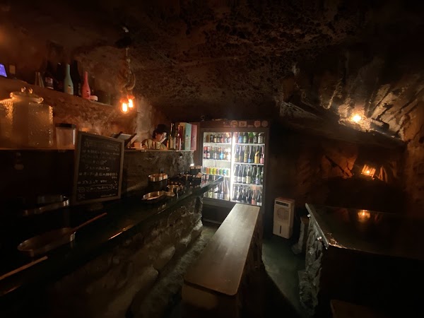 洞窟と隠れ家にこだわり過ぎて、隠れ過ぎた暇な店 One Curry BAR M's 2