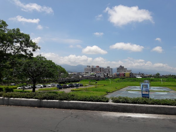 Yilan Riverside Park