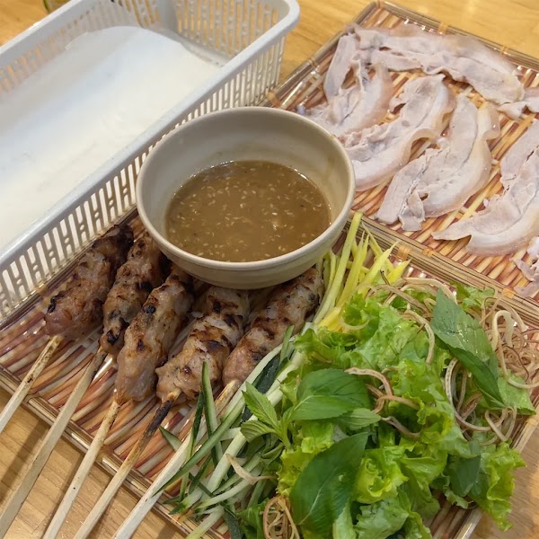 Quán Bà Tý - bún thịt nướng và nem lụi (cơ sở 2) 3