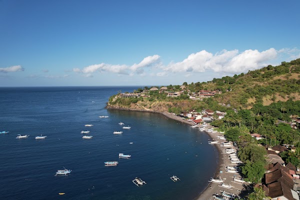 Jemeluk Bay snorkelling spot 4