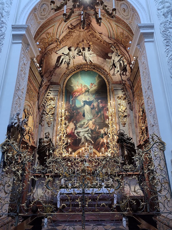 Basilica Mary Rotunda (Dominican church) 5