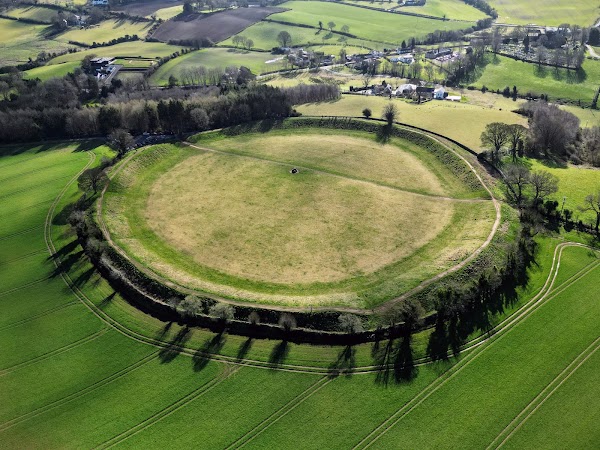 Giant's Ring 5