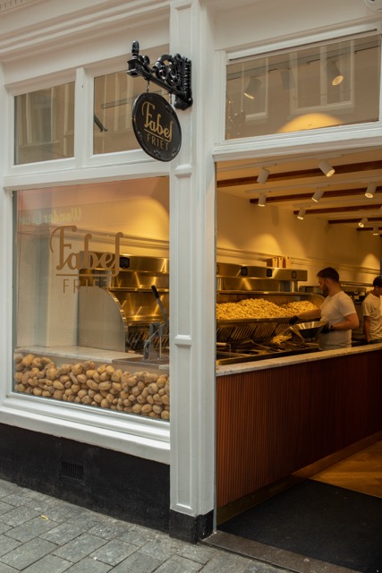 Fabel Friet Leidsestraat 1