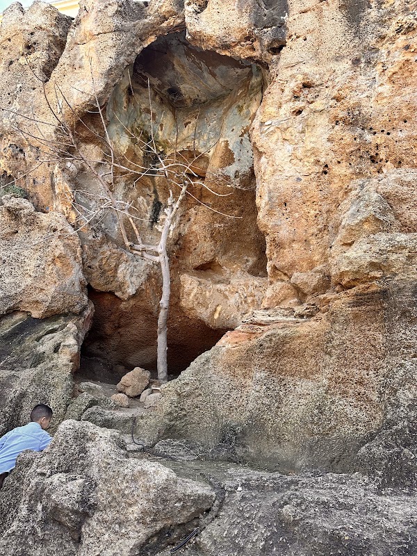 Hercules Caves 2
