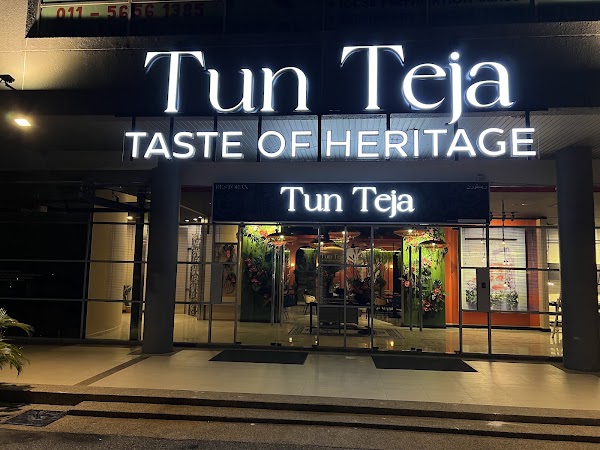 Restoran Tun Teja • Kuantan 1