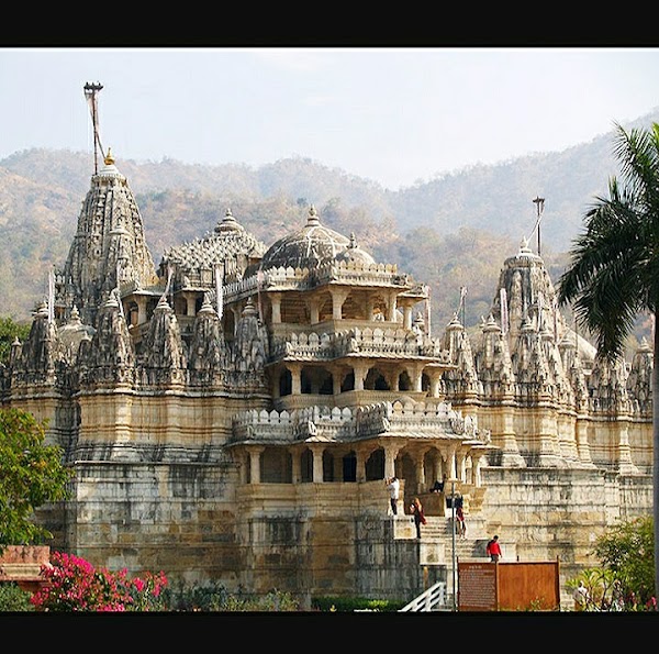 Ranakpur Jain Temple 4