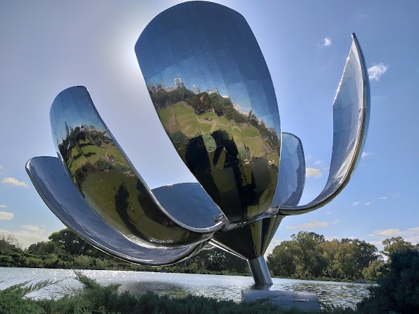 Floralis Genérica 4