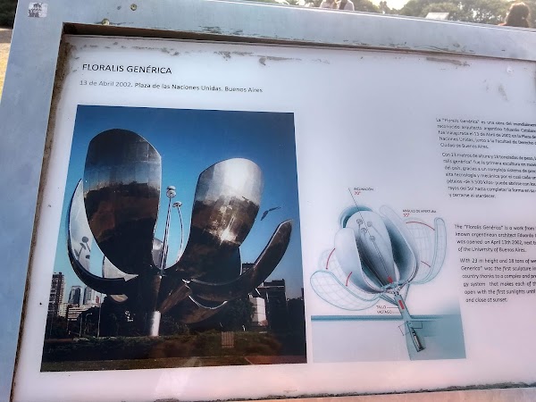 Floralis Genérica 2