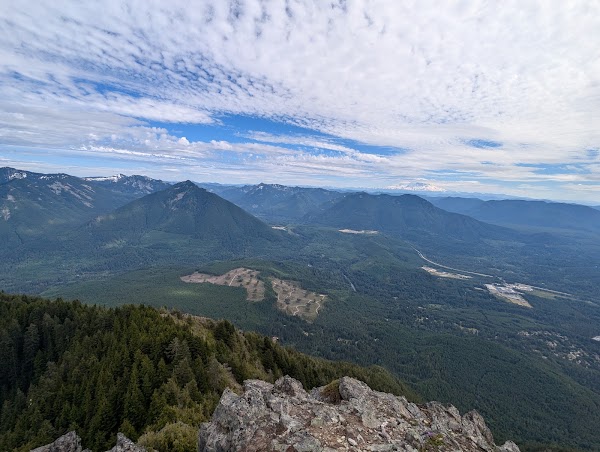 Mount Teneriffe Trailhead