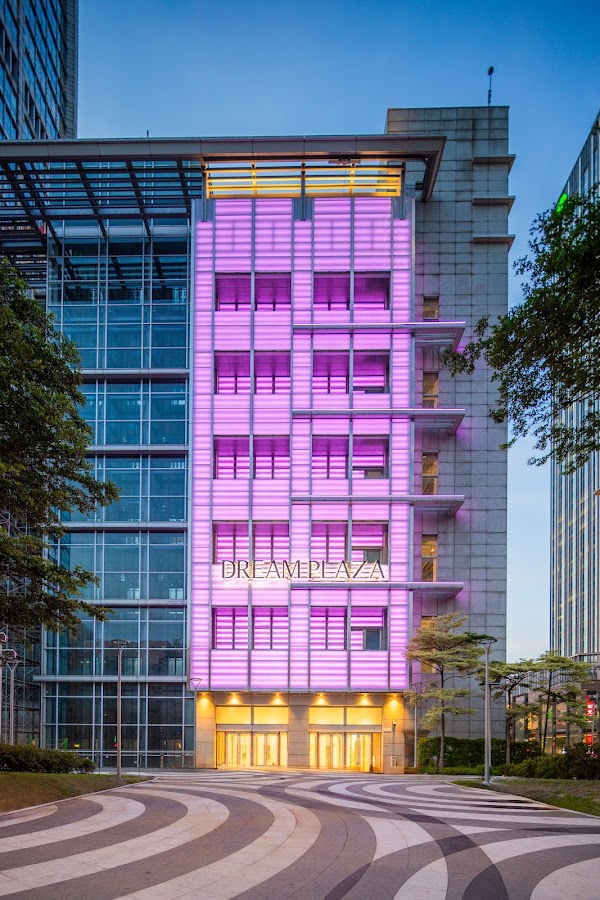 DREAM PLAZA