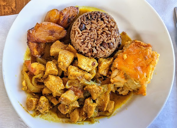 Cricket Club Restaurant & Pub 5